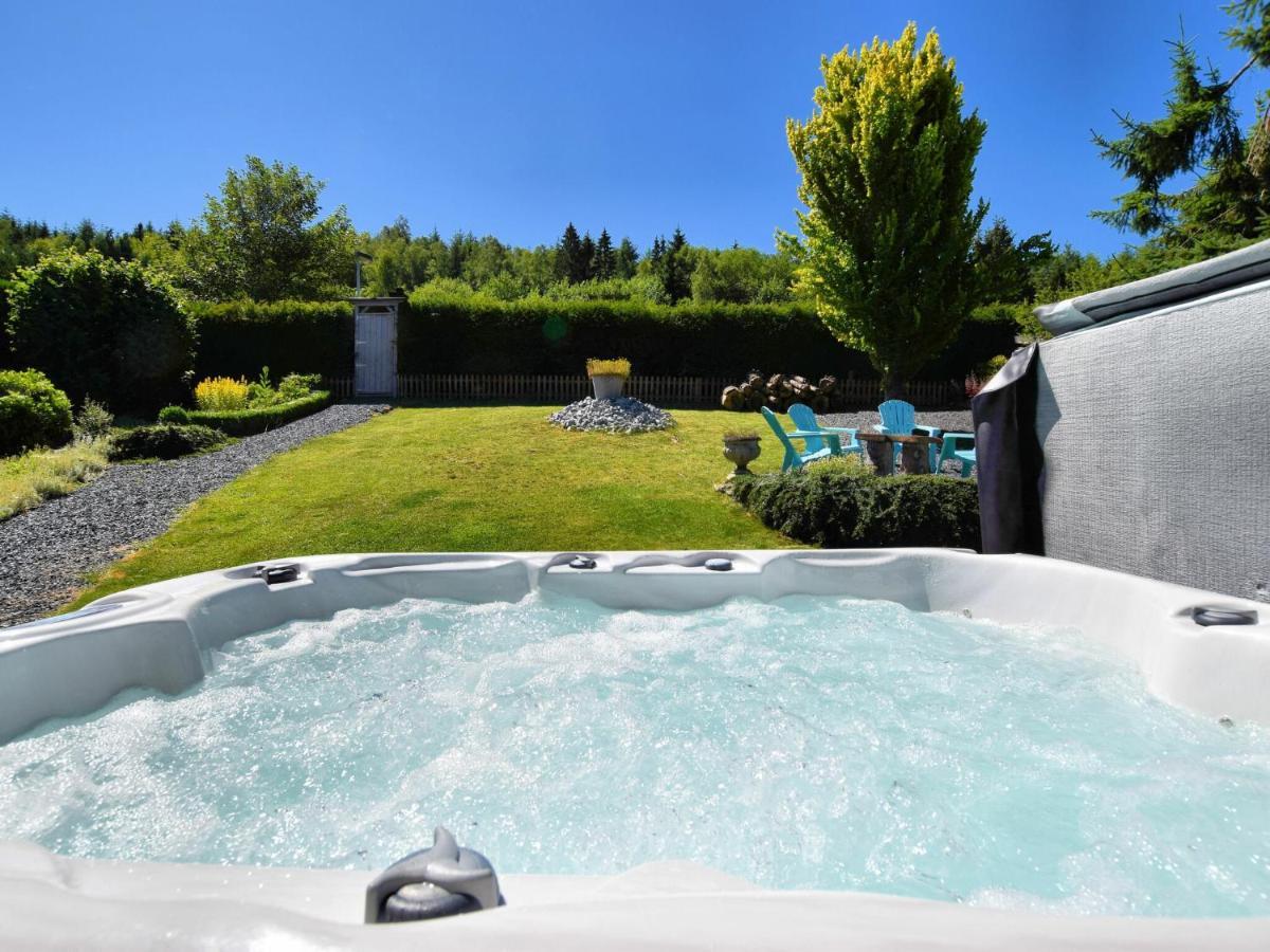 Luxurious Holiday Home With Jacuzzi Filly Exterior photo