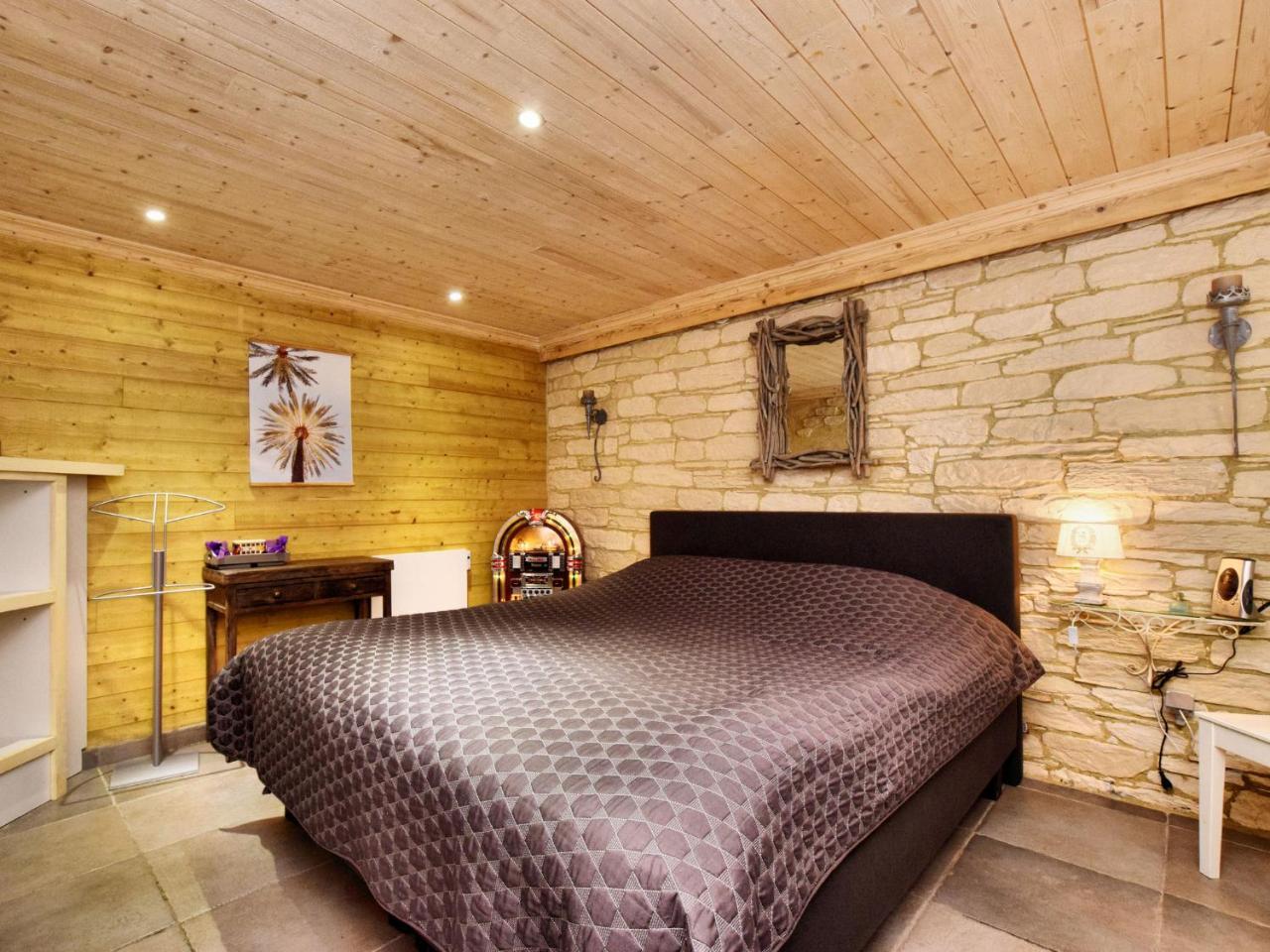 Luxurious Holiday Home With Jacuzzi Filly Exterior photo